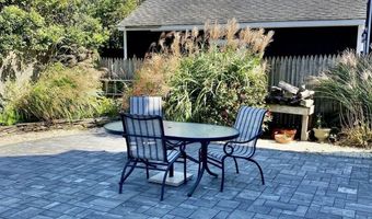 74 Goetze St, Bay Head, NJ 08742