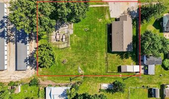 520 E 2nd St, Adrian, MO 64720