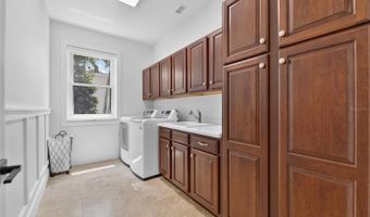 713 ISLEBAY Dr, Apollo Beach, FL 33572
