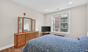 6101 FAIRVIEW FARM Dr 207, Alexandria, VA 22315
