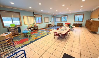 2328 N Hillcrest Pkwy, Altoona, WI 54720