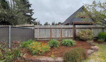1105 1ST St, Bandon, OR 97411