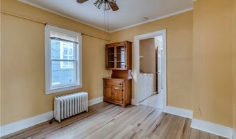 8 2nd St, Alexandria Bay, NY 13607