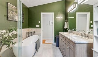 11 Noto Dr, North Providence, RI 02904