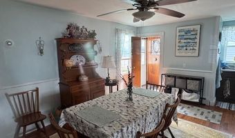 23 Rock St, Bristol, RI 02809