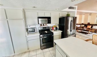 421 Courtney Ln, Las Vegas, NV 89107