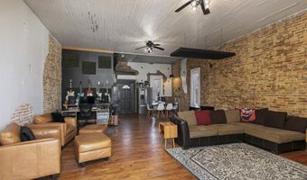 207 W Main St, Ash Grove, MO 65604