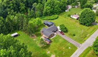 6784 Grandview Dr, Andover, OH 44003