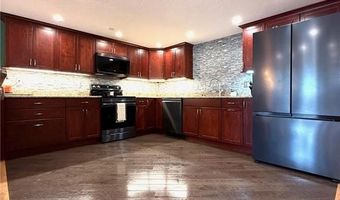1 Tupperware Dr 138, North Smithfield, RI 02896