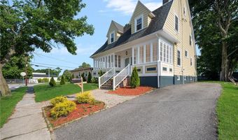 88 Wentworth Ave, Cranston, RI 02905