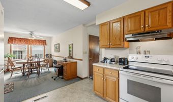 121 E O'Neil Dr, Ames, IA 50010
