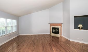 1003 Interloch Ct, Algonquin, IL 60102