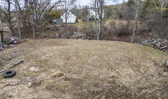 122 Pierce Dr, Augusta, ME 04330