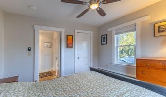 28 Mountainview Ave, Bangor, ME 04401