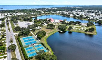 1373 Barefoot Cir, Barefoot Bay, FL 32976