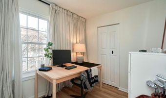 6617 MEDINAH Ln, Alexandria, VA 22312