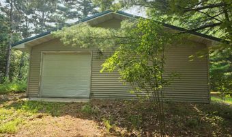 817 Elk Dr, Adams, WI 53910