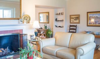 826 Holly St, Ashland, OR 97520