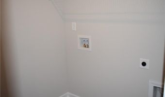 102 Graham Cir, Adairsville, GA 30103