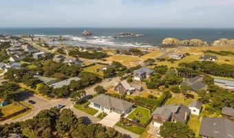 1342 11TH St, Bandon, OR 97411