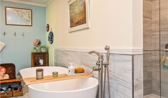 258 E State St, Albion, NY 14411