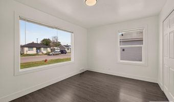 204 Dewey St, Blackfoot, ID 83221