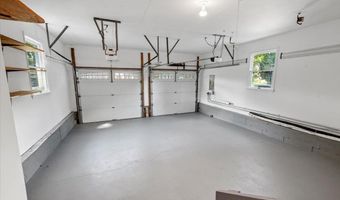 94 Carman Pl, Amityville, NY 11701