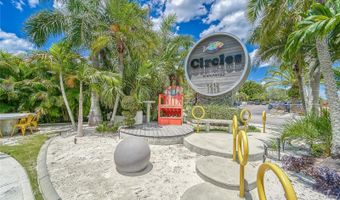 6412 MAYRA SHORES Ln, Apollo Beach, FL 33572