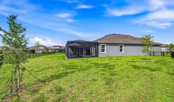 5254 WOLF CREEK Dr, Apollo Beach, FL 33572