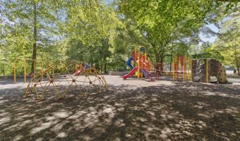934 Lenox Hill Ct, Atlanta, GA 30324