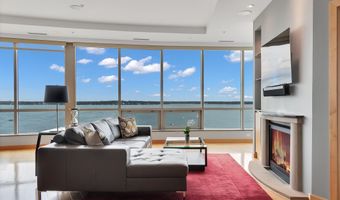 350 S Hamilton St 901, Madison, WI 53703