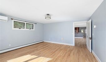 130 W Main St, North Kingstown, RI 02852