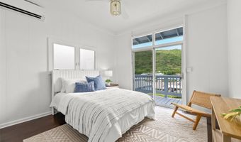 6003 Elelupe Pl, Honolulu, HI 96821