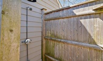 11 Knapton St St, Barrington, RI 02806