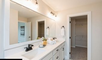 414 NE 59th St, Ankeny, IA 50021