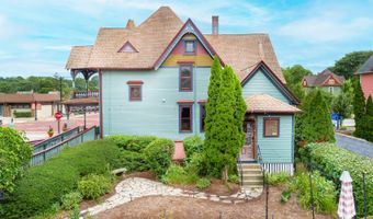 302 S Main St, Algonquin, IL 60102