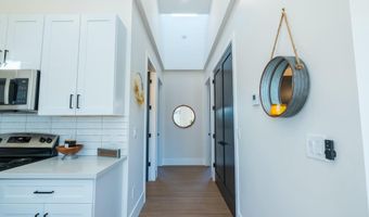 337 N COLORADO St 100, Chandler, AZ 85225