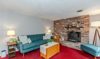 210 Essex Rd, North Kingstown, RI 02852