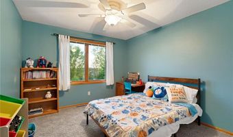 2703 10th Ave SW, Austin, MN 55912