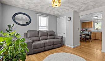 58 Perkins Ave, Cranston, RI 02910