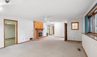 1435 Arden Oaks Dr, Arden Hills, MN 55112