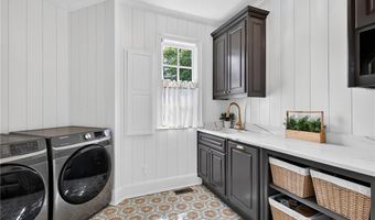 1123 Dee Kennedy Rd, Auburn, GA 30011