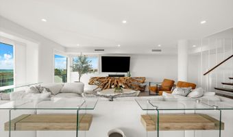 811 N SHORE Dr, Anna Maria, FL 34216