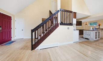 7 Sherborne Cir, Ashland, MA 01721