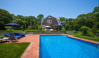 10 Pepperidge Ln, Amagansett, NY 11930