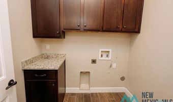 3712 Ederd Dr, Carlsbad, NM 88220