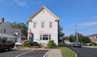 141 Main St, Alton, NH 03809