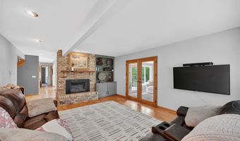 32432 Northwoods Rd, Adel, IA 50003