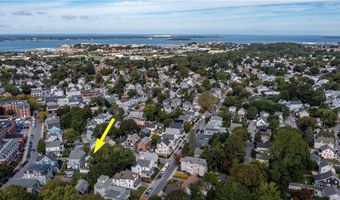 5 Gardiner St, Newport, RI 02840