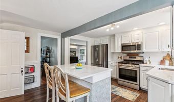 61 Harlem St, East Providence, RI 02916